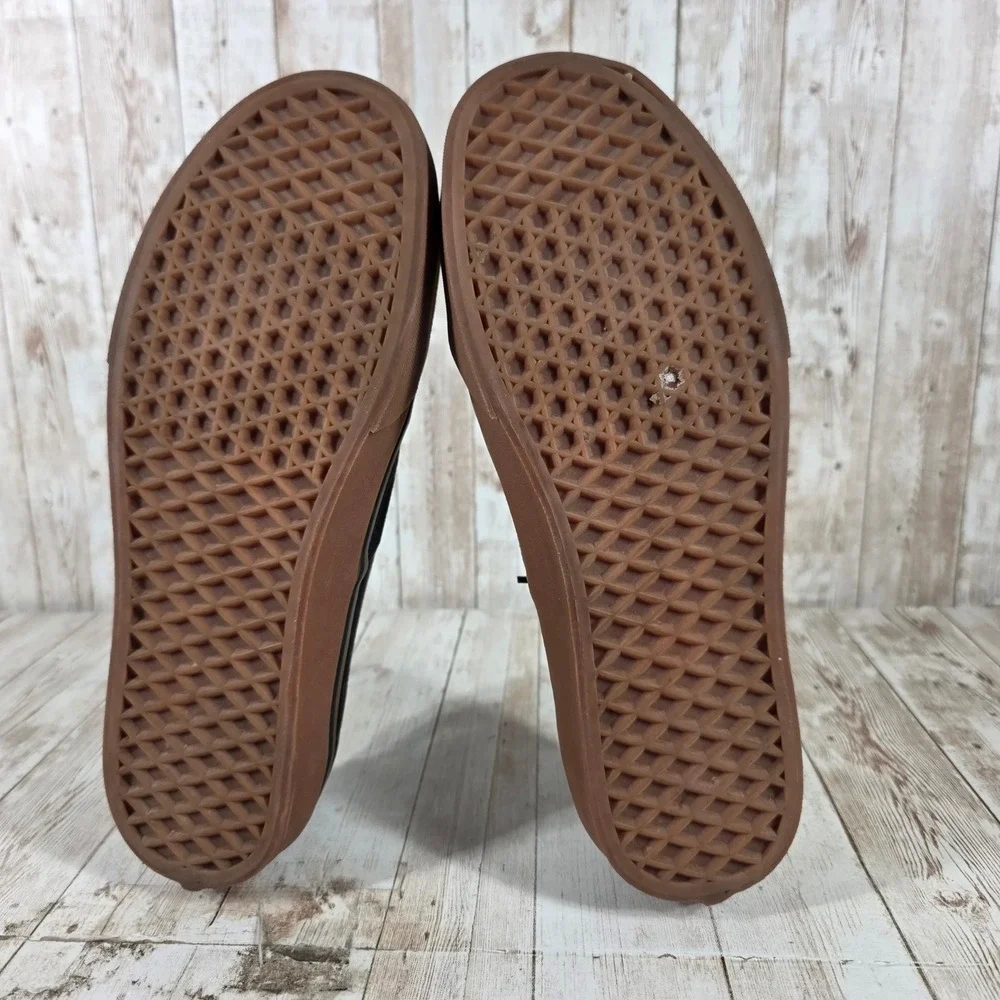 Vans Authentic Black Gum Sole Gold‎ Eyelets Mens 9.5 Sneakers Low Top Canvas